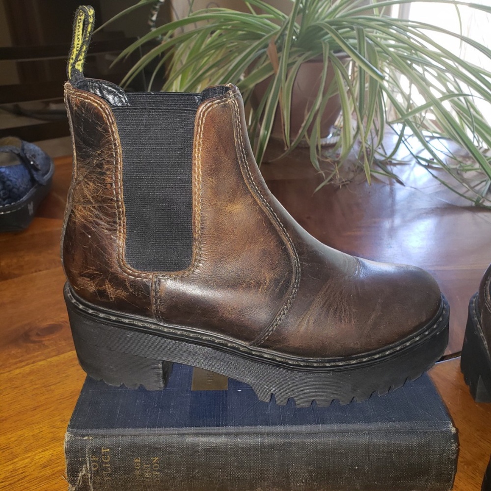 Dr. Martens Rometty Orleans- Women's Leather Boots Size 7